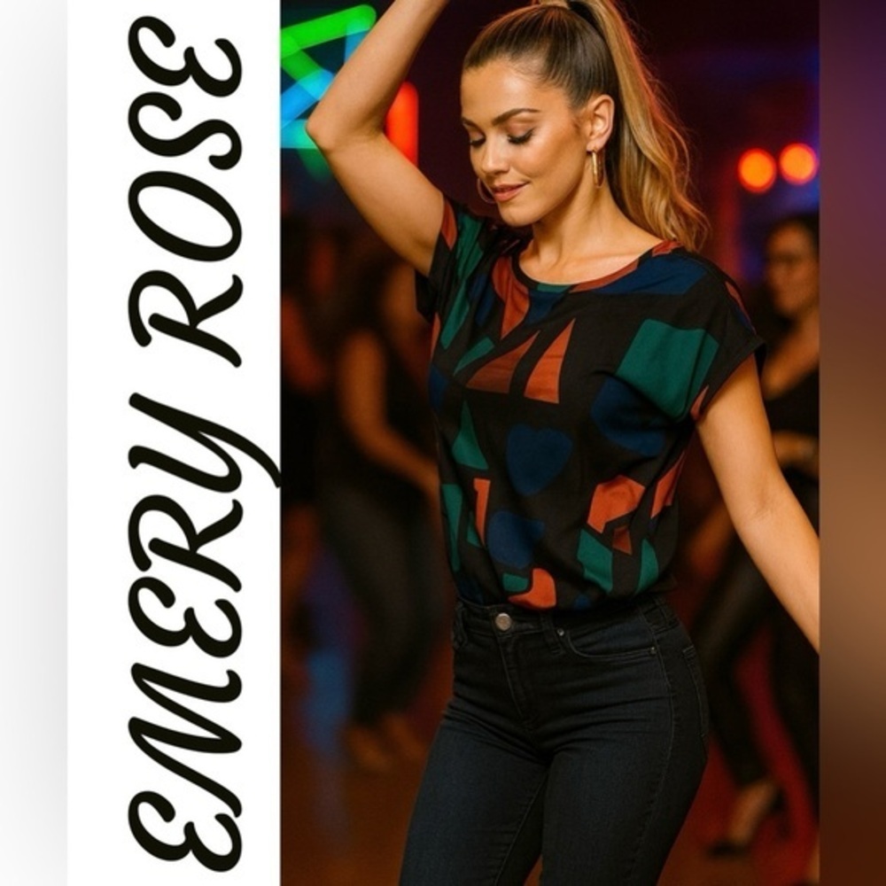 NEW Emery Rose Multicolor Geometric Print Tee